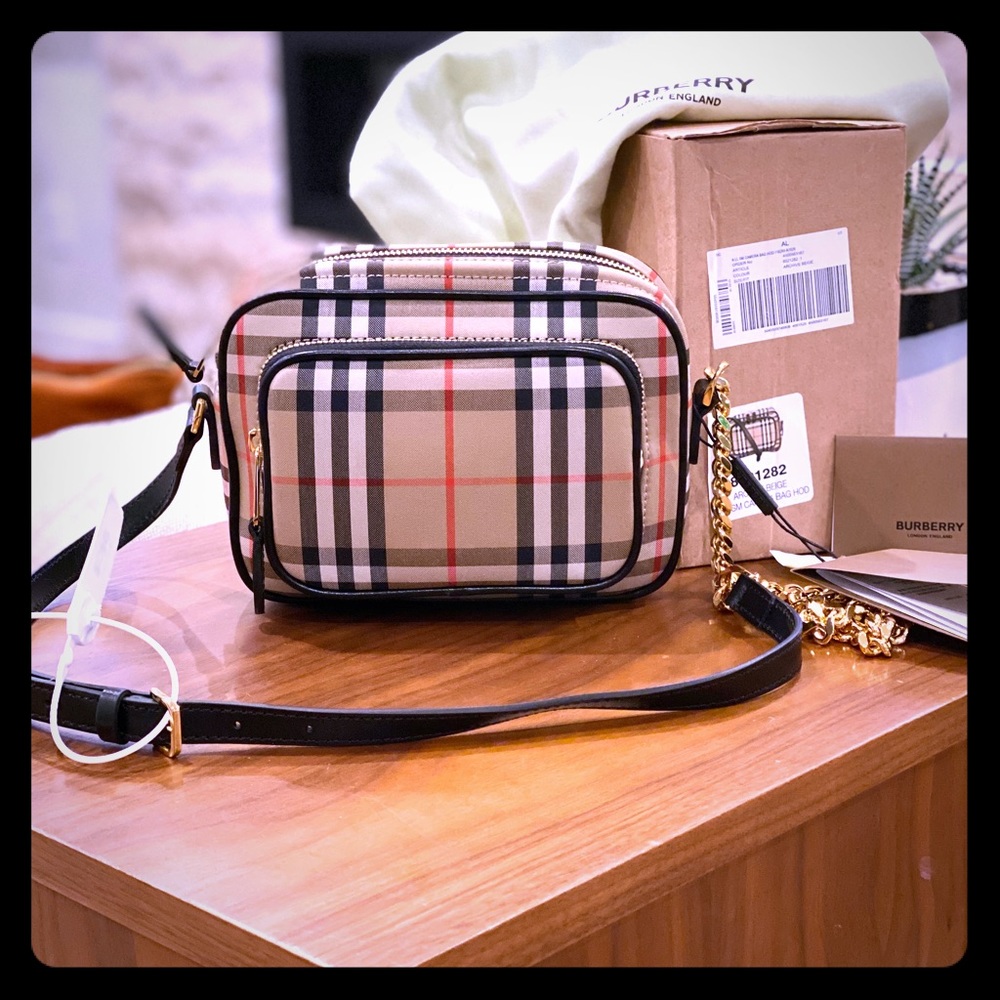 💯 NWT BURBERRY crossbody camera bag
